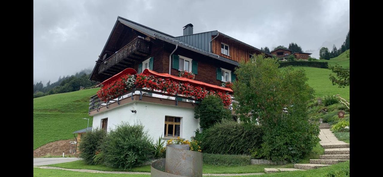 Schaefer Zita Fontanella Exterior photo